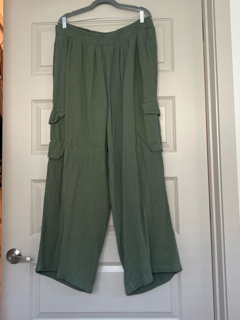 aerie Olive Green Wide Leg Cargo Pants